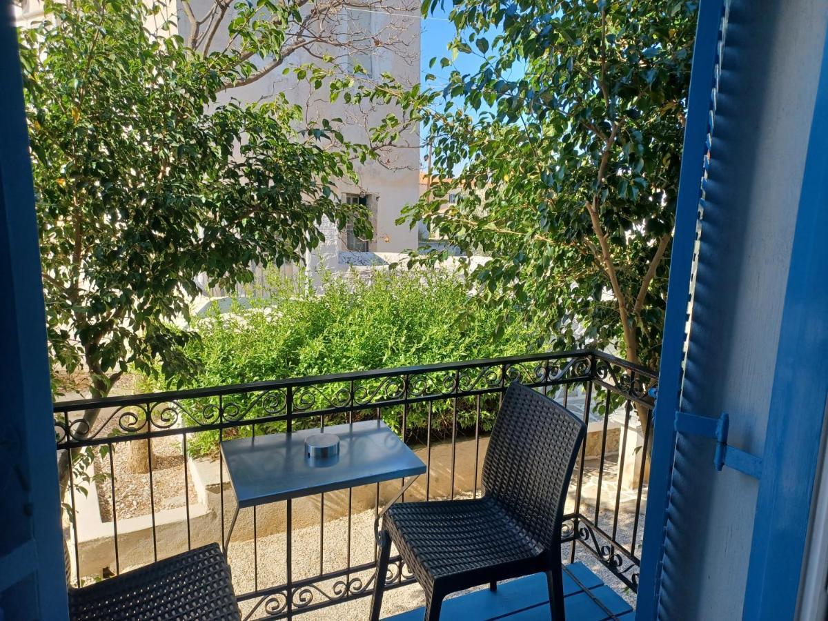 Villa Margarita Spetses Town ภายนอก รูปภาพ